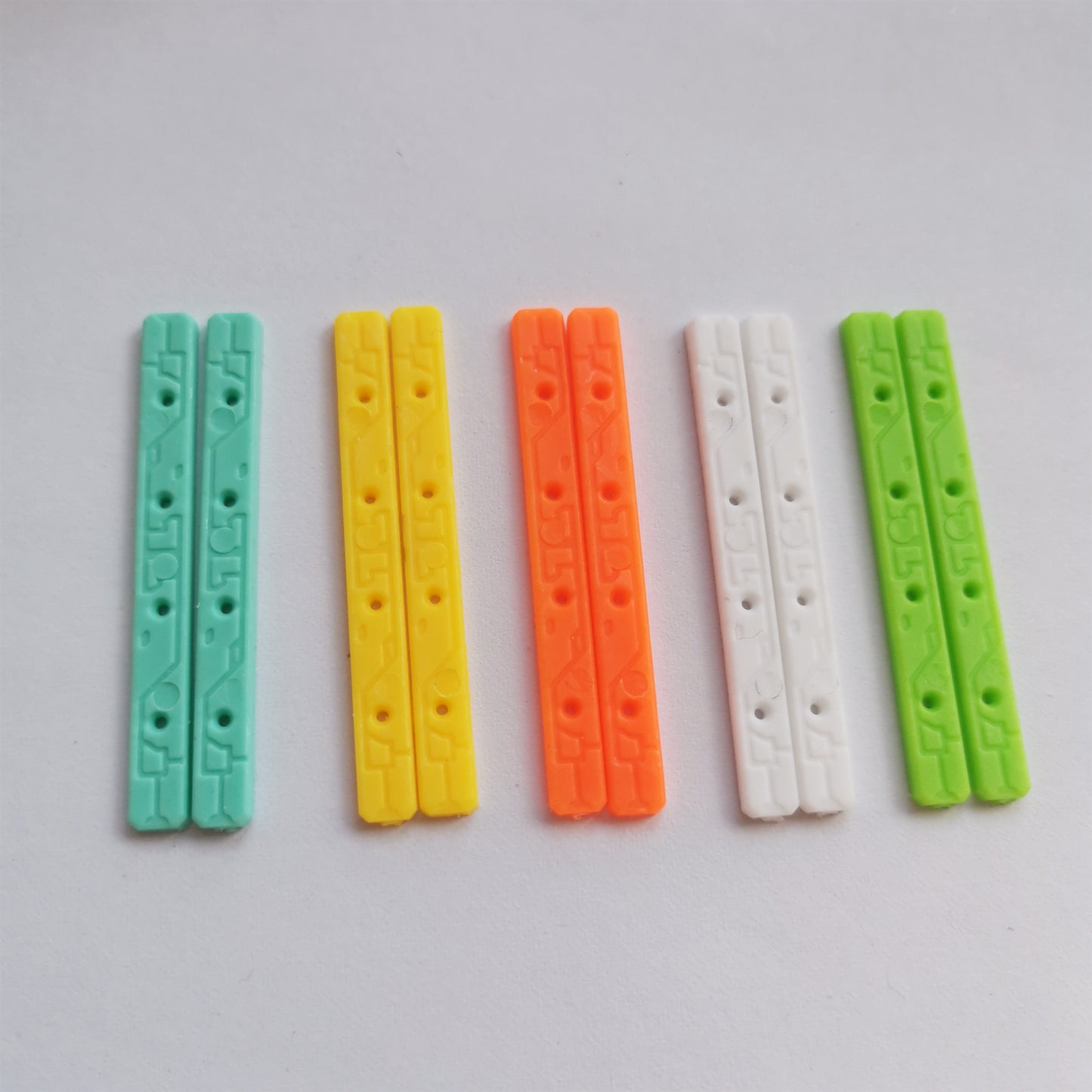 Fingerboard Board Rails for Deck