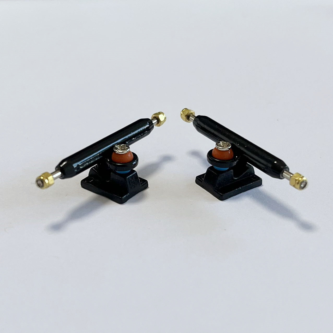 V1 Fingerboard Trucks 32mm 34mm Inverted Kingpin