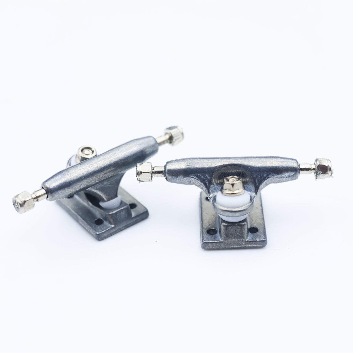 26mm V3 Fingerboard Trucks Normal/Inverted Kingpin